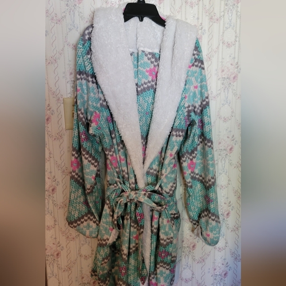 Secret Treasures Fleece Short Hooded Housecoat 2X - Picture 1 of 4